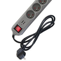 Przedłużacz z  gniazdami USB  1,5m KD4033