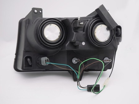 Lampy przednie Black LED do Chrysler 300 05-08