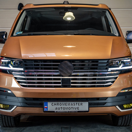 Listwy atrapy zderzaka przedniego Volkswagen Caravelle 2019-2023