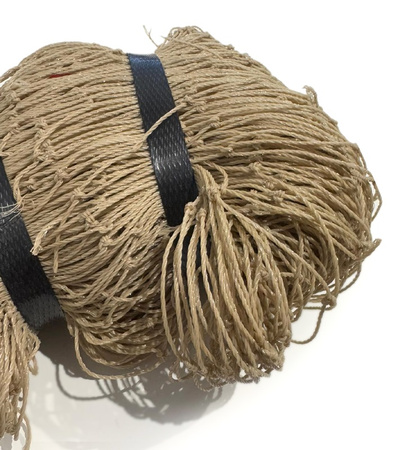 SIATKA ZABEZPIECZAJĄCA 3 X 8 M OCHRONA PRZED WYPADNIĘCIEM DLA KOTA PRZECIW GOŁĘBIOM OCZKO 5 X 5 CM NA BALKON OKNO