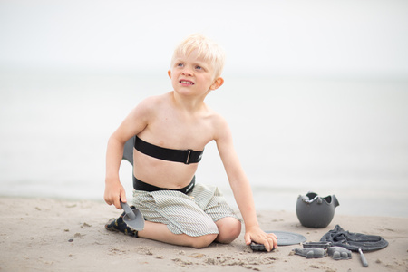 Silikonowe Wiaderko Konewka Scrunch - Ciemny Szary