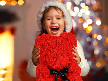 MIŚ Z RÓŻ 40 CM ROSE BEAR Z PŁATKÓW RÓŻ KOKARDA PUDEŁKO NA PREZENT