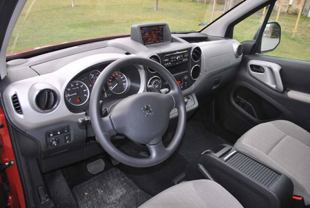 Podłokietnik dedykowany Peugeot PARTNER TEPEE 2008-2018