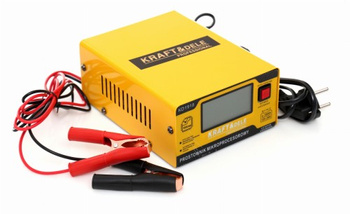 PROSTOWNIK MIKROPROCESOROWY 10AMP 12/24V