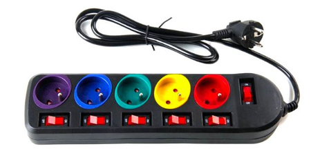 Przedłużacz 5m 5gniazd KD4002
