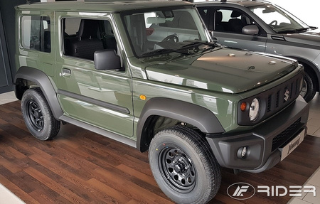 Suzuki Jimny listwy boczne - Produkt składa się tylko z 2 części