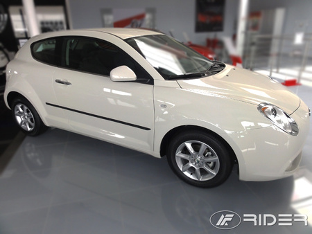Alfa Romeo Mito listwy boczne