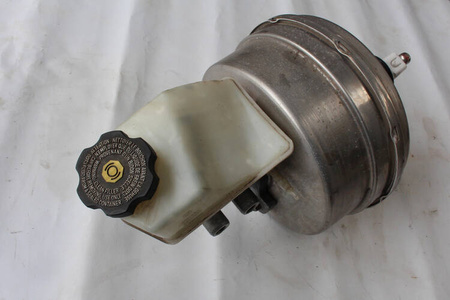 Serwo OEM 23337123 ze zbiorniczkiem Chevrolet Camaro SS