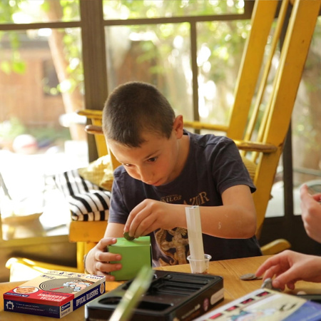 Zestaw do robienia eksperymentów The Purple Cow Einstein - Iluzje optyczne