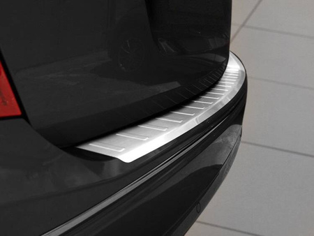 Nakładka na zderzak tylny do Mercedes W204 C klasa Kombi (Stal)