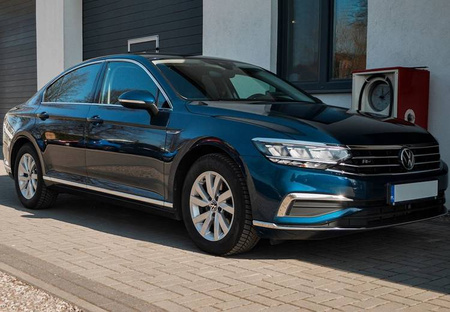 Listwy Drzwi Bocznych Vw Passat B8 2014+