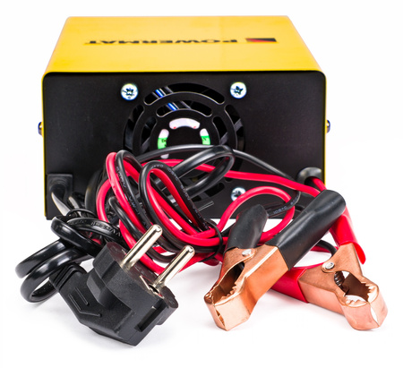 Prostownik mikroprocesorowy akumulatorowy 6/12V PM-PM-40B