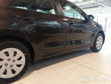 Kia Rio listwy boczne