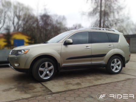 Mitsubishi Outlander II listwy boczne wzór F-30