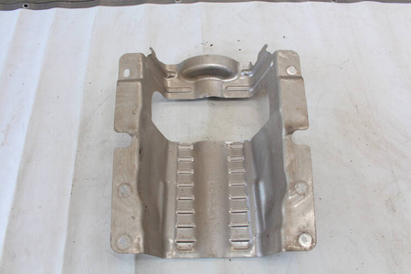 Osłona wydechu Camaro SS 2016+ 23444746