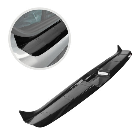 Listwa tylnego zderzaka Renault Clio RJA/BJA | BF/B7 Hatchback V 5D 2019-