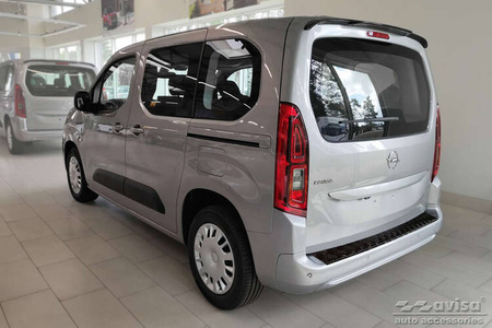 Nakładka na zderzak tylny do Opel Combo E Life