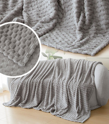 KOC WYTŁACZANY 200 x 220 CM NARZUTA PLED WZÓR KRATKA SZACHOWNICA MIĘKKI