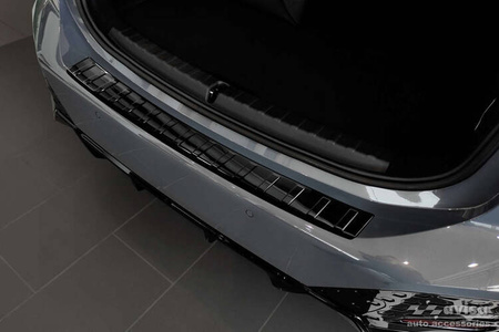 Nakładka na zderzak tylny do BMW serii 2 ACTIVE TOURER 2 (Czarna-Lustro)