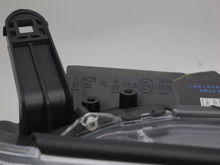 Lampa przednia lewa do Mitsubishi Pajero 10-15