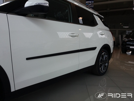 Ssangyong Tivoli XLV listwy boczne