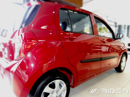 Suzuki Celerio listwy boczne
