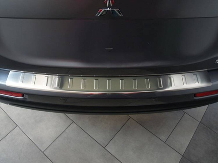 Nakładka na zderzak tylny do Mitsubishi Outlander 3 (Stal)