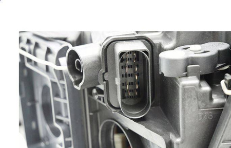 Lampa prawa reflektor xenon d3s do Audi Q5 12-16