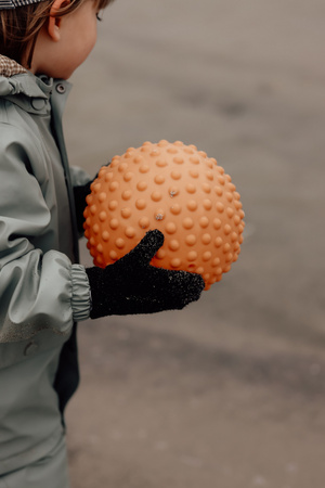 Duża piłka sensoryczna Find that Hippo 20 cm - Pomarańczowa