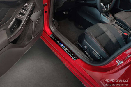 Nakładki progowe do Ford Focus 4 Hatchback (Hybrid)