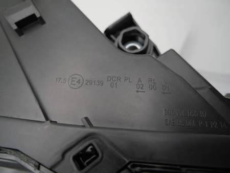 Lampa prawa reflektor xenon TYC do Audi Q7 15-19