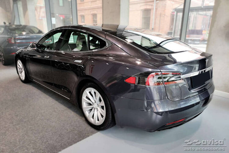 Nakładki na progi do Tesla Model S