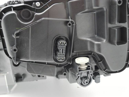 Lampa lewa reflektor xenon TYC do Audi Q7 15-19