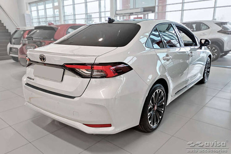 Nakładka na zderzak tylny do Toyota Corolla 12 Sedan (Czarna)