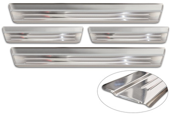 Nakładki na progi do Nissan Juke 2 Stal