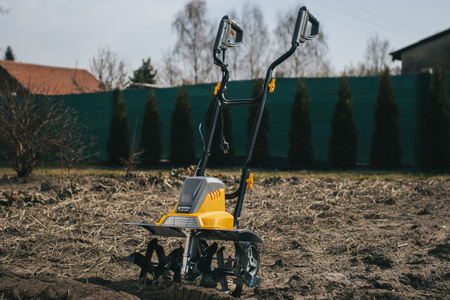 GLEBOGRYZARKA ELEKTRYCZNA 2000W PM-GGE-2000M
