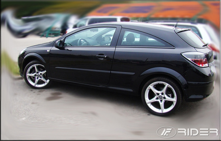 Opel Astra III GTC listwy boczne