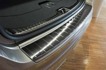 Nakładka na zderzak tylny do Volvo XC60 (Czarna)