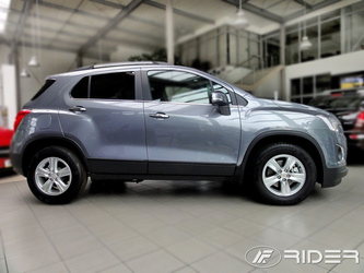 Chevrolet Trax listwy boczne