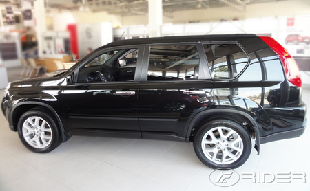 Nissan X-Trail listwy boczne