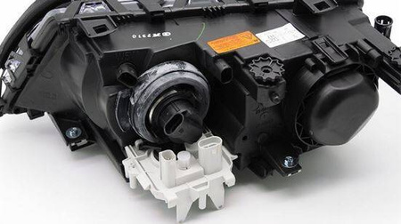 Lampa prawa reflektor xenon d2s do BMW e46 01-05