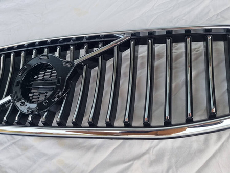 Atrapa grill VOLVO S90 18-20 CHROM