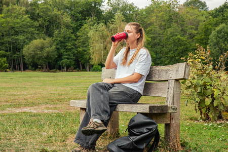 Kubek termiczny One-Touch Lifeventure 350 ml - Red