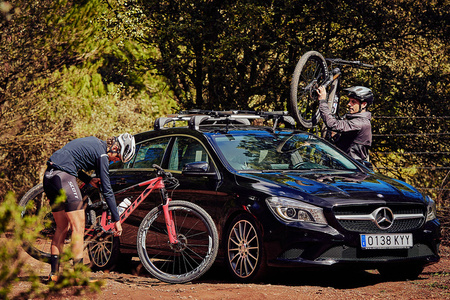 Bagażnik dachowy CRUZ AIRO FUSE Mitsubishi Eclipse Cross