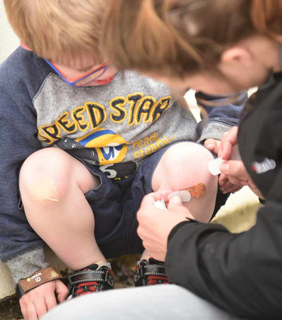 Apteczka LittleLife Mini First Aid Kit