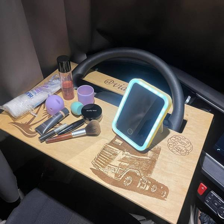 Stolik na kierownicę Mercedes Sprinter od 2020- drewniany