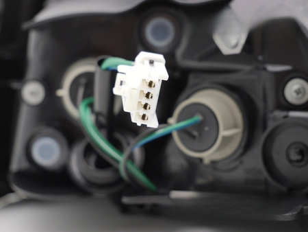 Lampa prawa tylna klosz do Mitsubishi Lancer 8