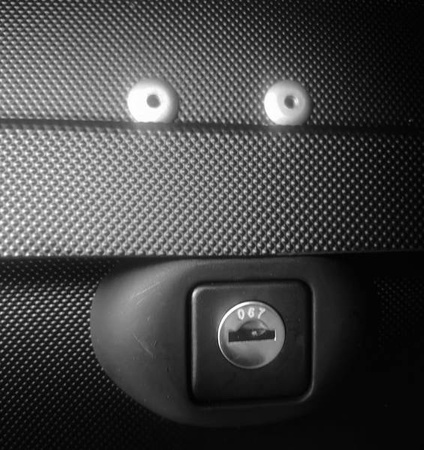 Box dachowy Stella 370 FF Czarny Kevlar