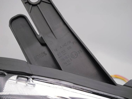 Lampa prawa reflektor do Fiat Fiorino Nemo Bipper