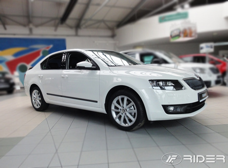 Skoda Octavia III 5D listwy boczne